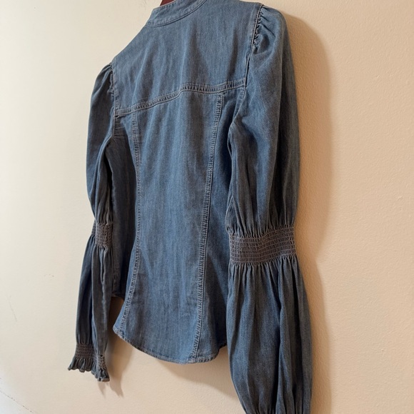 VERONICA BEARD Dalton Gathered Denim Shirt, Button Down, Long Sleeve, Size 2 - Picture 8 of 11